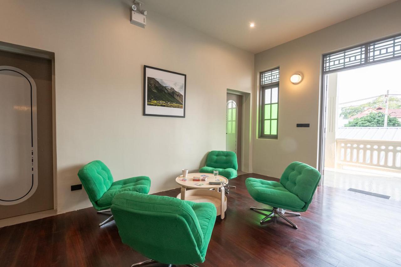 Alt Pingriver Coworking & Coliving Space チエンマイ エクステリア 写真